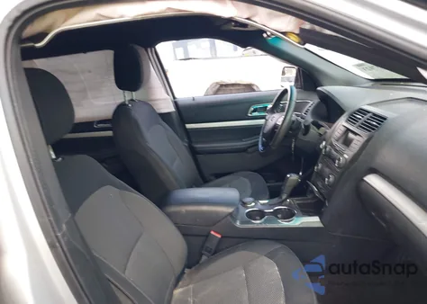 2016 Ford Explorer Xlt z USA, uszkodzony, nr VIN 1FM5K8D88GGC03049